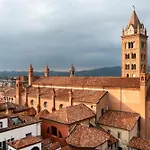 Il Duomo Lejlighed Alba (Piedmont)